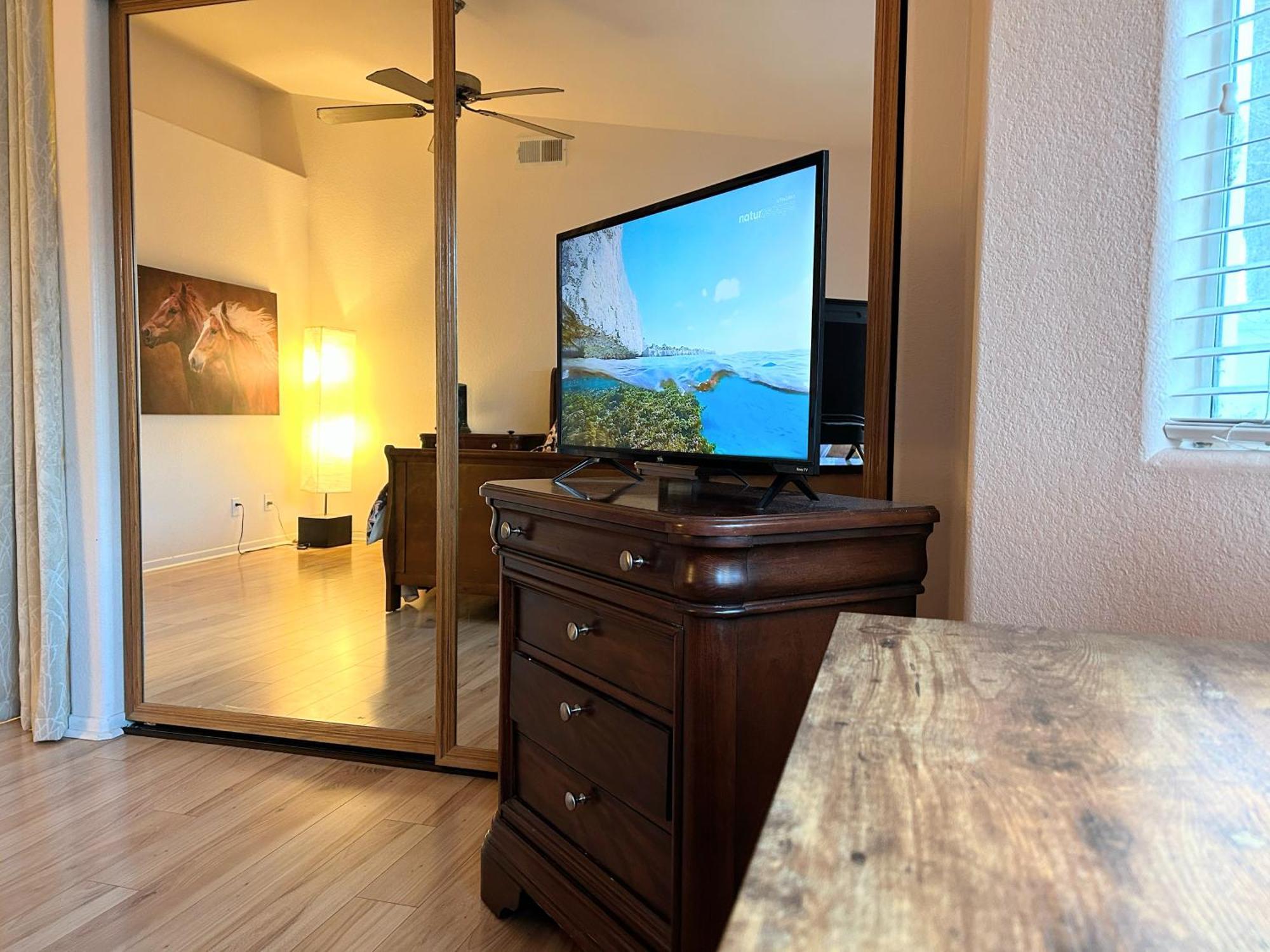Golden Saddle Suite With Tv And Private Bathroom Hemet Dış mekan fotoğraf