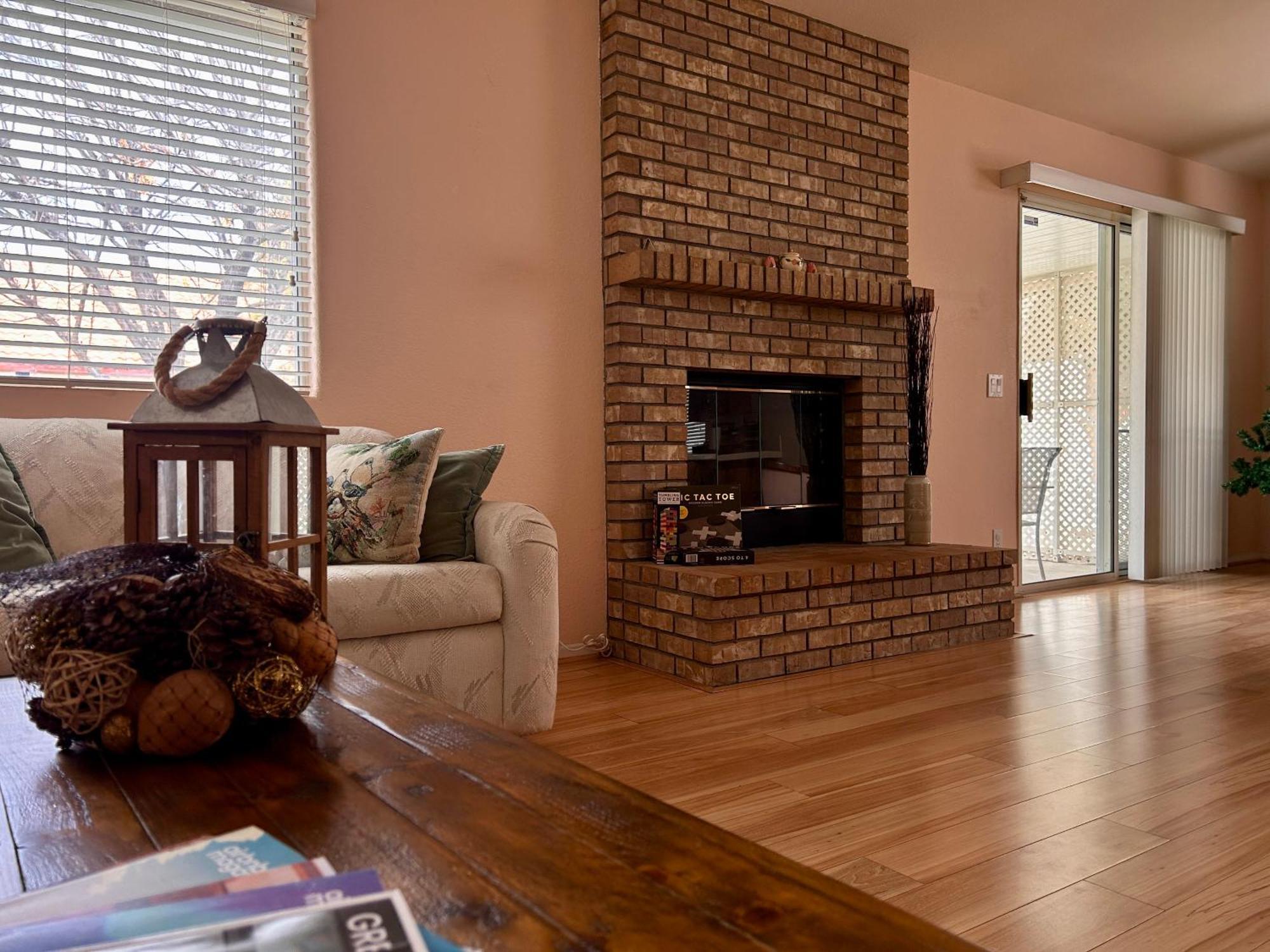 Golden Saddle Suite With Tv And Private Bathroom Hemet Dış mekan fotoğraf